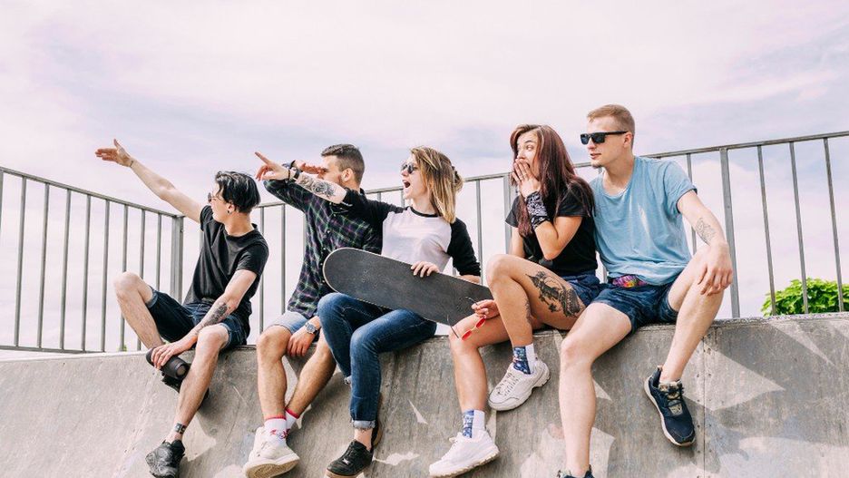 Ruszyło głosowanie na Młodzieżowe Słowo Roku 2025. Internet ma swoich faworytów!