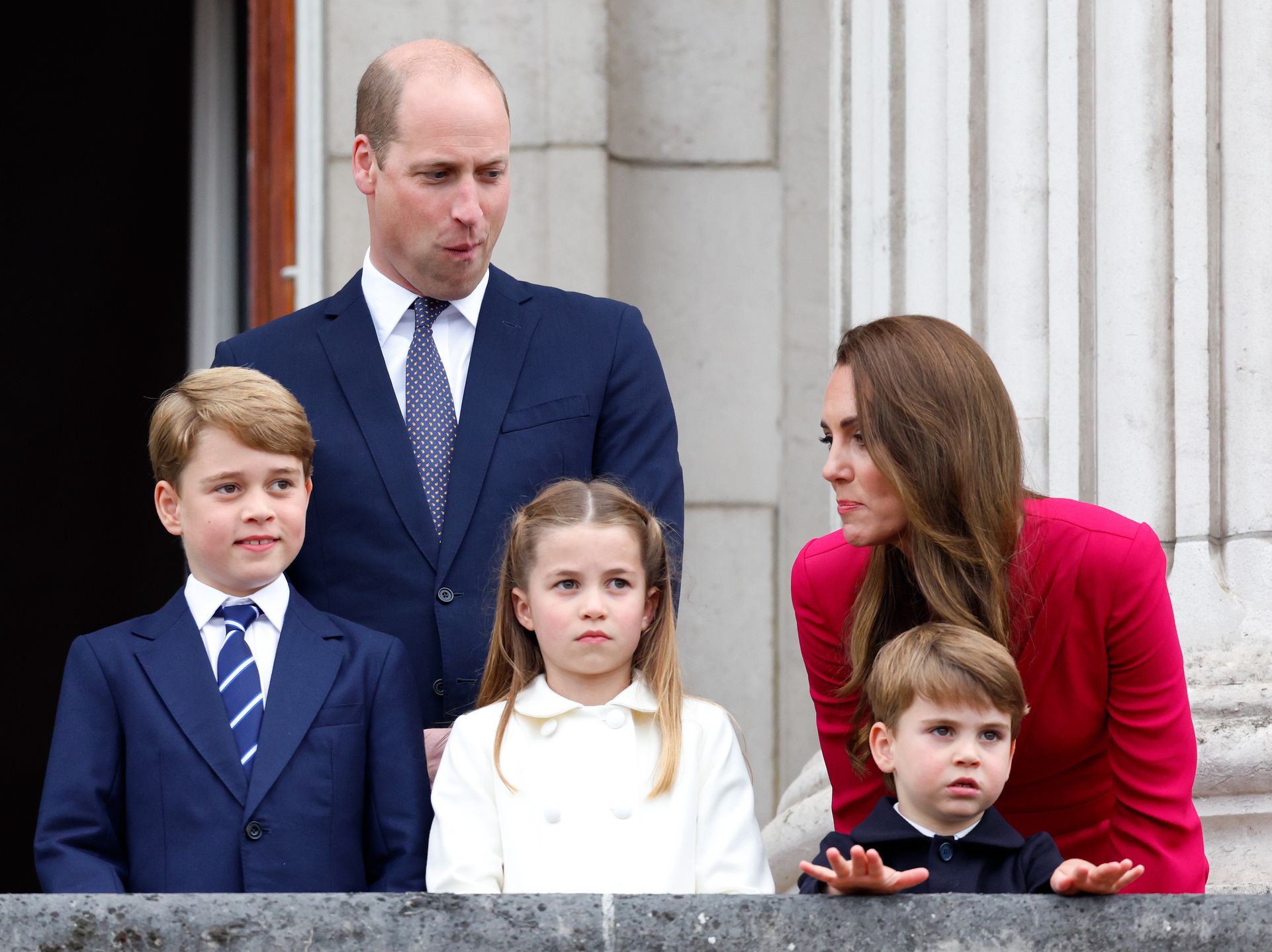 Kate Middleton i książę William z dziećmi