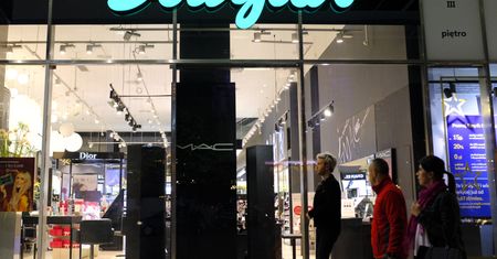 Perfumerie Douglas. Smutne wieści. Sieć przegrała z koronawirusem