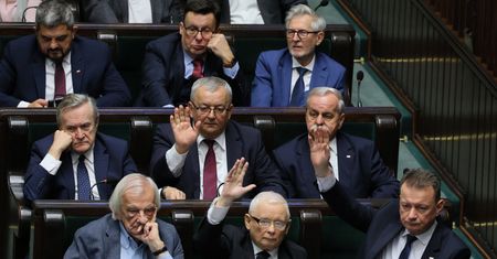 Na którą partię Polacy na pewno by nie zagłosowali? Jest sondaż