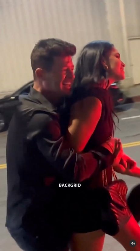 Robin Thicke szarpie się przed klubem z matką swoich dzieci