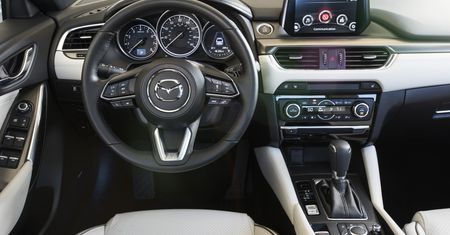 Mazdy z Seattle mają problemy z multimediami. Wszystko przez jedną z rozgłośni radiowych