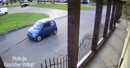 Mechanik miał zabrać microcara do naprawy. Okazało się, że pomylił auta