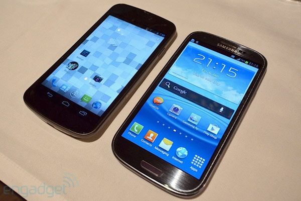 Galaxy Nexus i Galaxy S III | fot. engadget.com