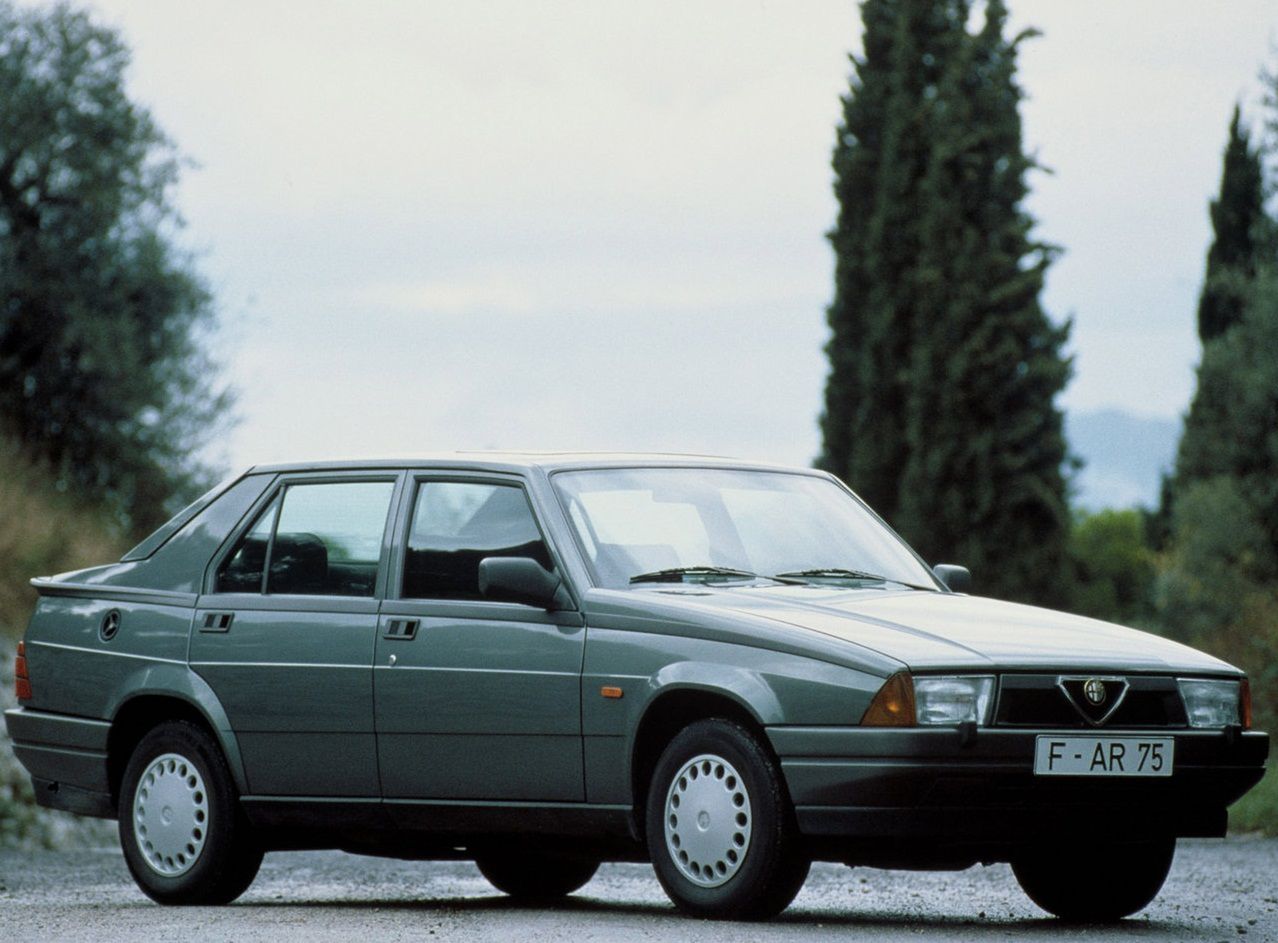 Najciekawsze modele w historii marki Alfa Romeo [galeria] 26