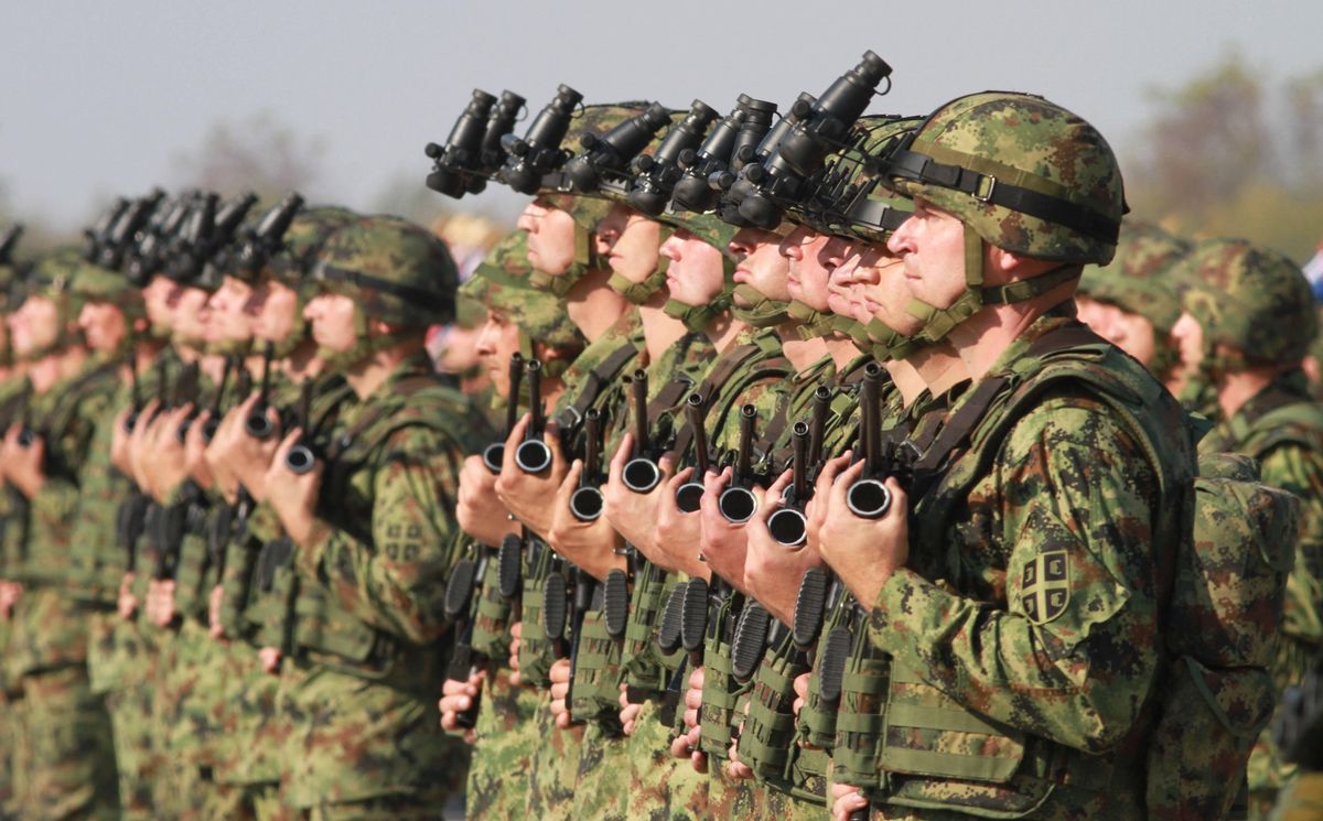 Prezydent Serbii podjął decyzję o postawieniu armii w stan pogotowia