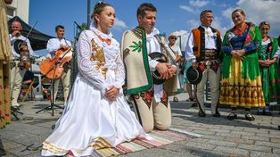 Zakopane: Barwny korowód. Białcanie pokazali góralskie wesele