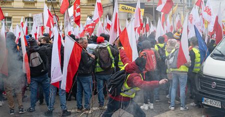 Policja pokazała nagrania z protestu. "Niestety"