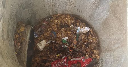 Naga kobieta w kanale. Była tam kilka tygodni