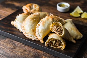 Kraków: Smaki z całego świata na Starym Łazarzu. Art & Food Bazar