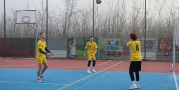 Legnica: Nowe wielofunkcyjne boisko przy ZSO nr 4 już oddane do użytku