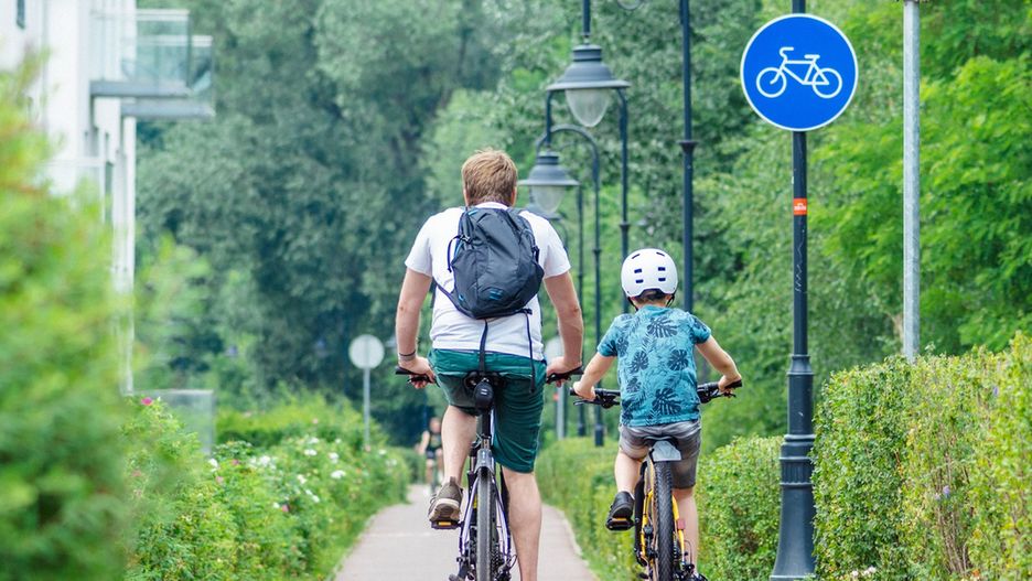 Jednym z filarów bezpieczeństwa dziecka na rowerze jest praktyka