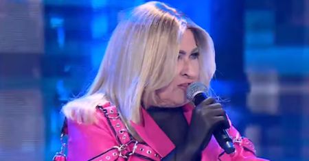 Cała w różu! Beata Kozidrak zrobiła show na sylwestrowej scenie Polsatu