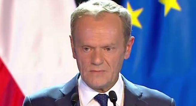 Eksperci: Donald Tusk dużo ryzykuje wracając do polskiej polityki