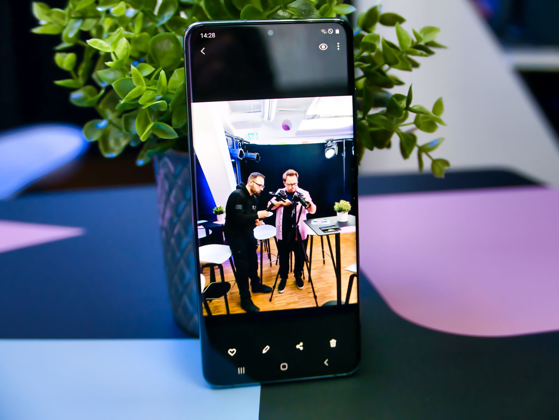 Samsung Galaxy S20 w naszych rękach. Świetne smartfony skryte za marketingowym bełkotem 6