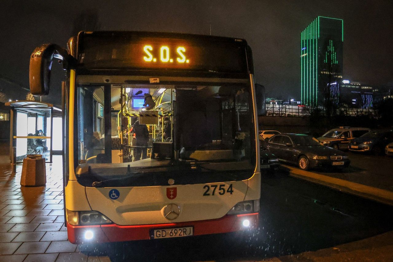 Sopot: Pamiętajmy o pomaganiu bezdomnym. Autobus SOS ponownie wyjechał na ulice