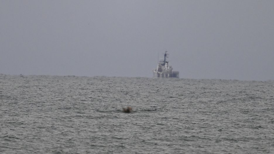 MYRTLE BEACH, USA - FEBRUARY 05: A ship scans the sea during efforts to retrieve and recover the Chinese spy balloon after Chinese spy balloon was shot down in Myrtle Beach SC, United States on February 05, 2023. (Photo by Peter Zay/Anadolu Agency via Getty Images)