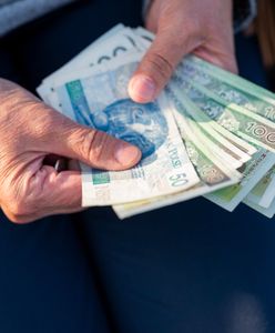 Dodatkowe pieniądze dla seniorów i ich rodzin. Chodzi o niemałe kwoty