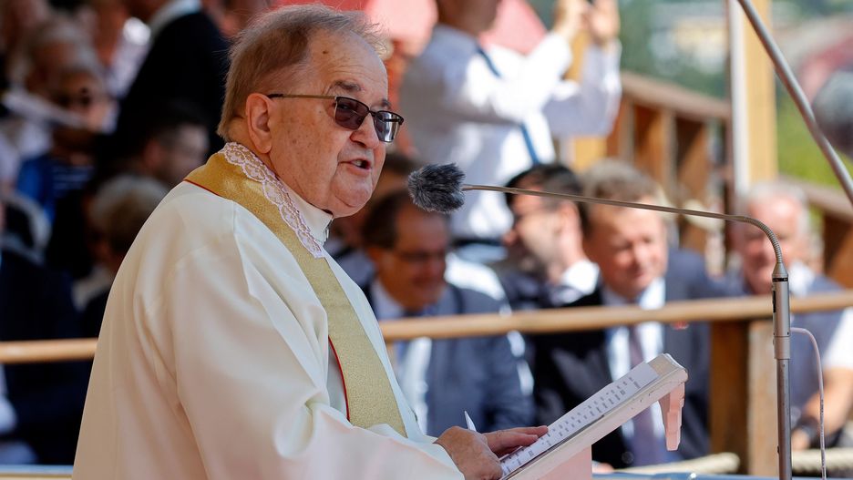 Częstochowa, 14.07.2024. Dyrektor Radia Maryja o. Tadeusz Rydzyk podczas XXXIII Pielgrzymki Rodziny Radia Maryja na Jasnej Górze, 14 bm. (jm) PAP/Waldemar Deska