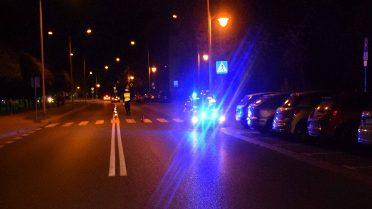 Kierowca potrącił 57-latkę i uciekł z miejsca zdarzenia