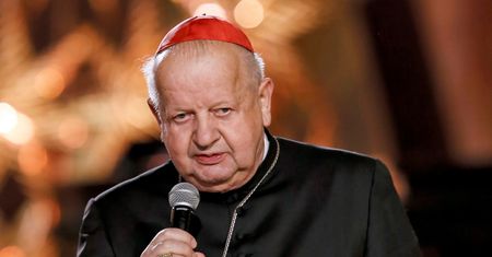 Dziwisz o aferze związanej z Janem Pawłem II. "Prawda wyjdzie na wierzch"