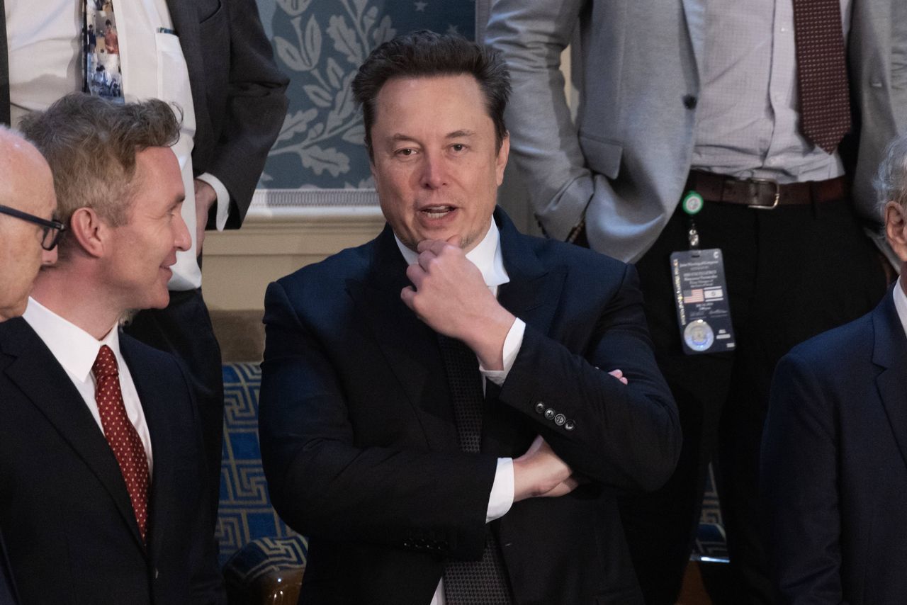Elon Musk snubbed from UK investment summit over riot comments