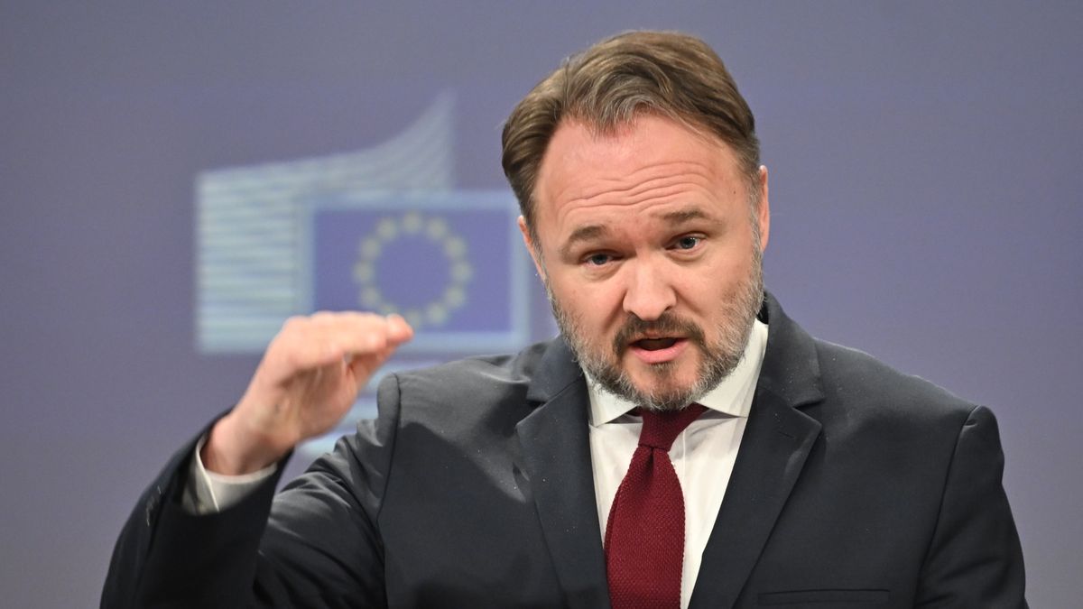 BRUSSELS, BELGIUM - FEBRUARY 26: European Commissioner for Energy and Housing Dan Jorgensen speaks during a press conference on the Affordable Energy Action Plan in Brussels, Belgium on February 26, 2025. (Photo by Dursun Aydemir/Anadolu via Getty Images)