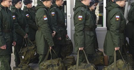 Poborowi nie mogą wyjechać z Rosji. Putin szykuje mobilizację?