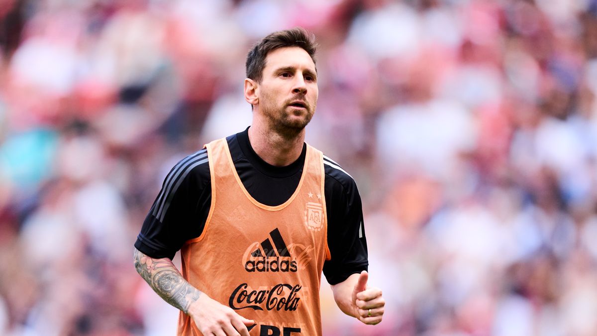 BILBAO, SPAIN - MAY 28: Lionel Messi of Argentina looks on during a training session at San Mames Stadium Camp on May 28, 2022 in Bilbao, Spain. Argentina will face Italy in Wembley on June 1 as part of the Finalissima Trophy. (Photo by Juan Manuel Serrano Arce/Getty Images)