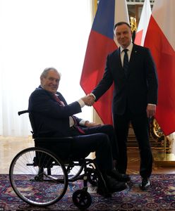 Podejrzana śliwowica od czeskiego prezydenta. Co otrzymał Andrzej Duda?