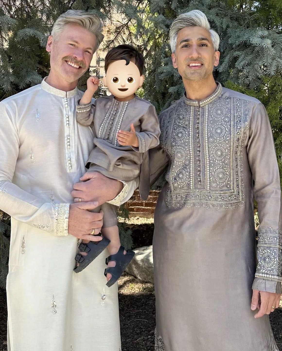 Tan France z "Porad różowej brygady" ZNÓW został ojcem!