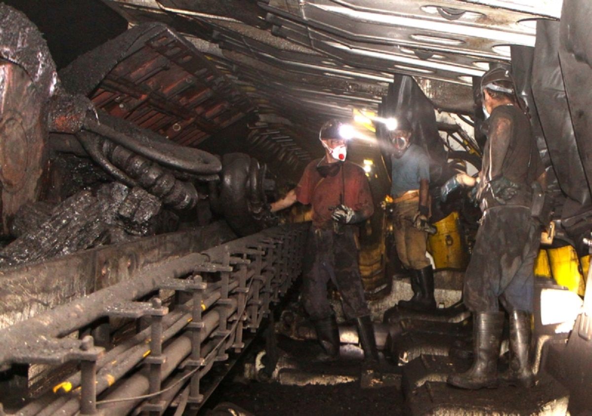 Śląsk. Nowe ognisko koronawirusa w kopalni węgla. Od poniedziałku kolejne badania górników