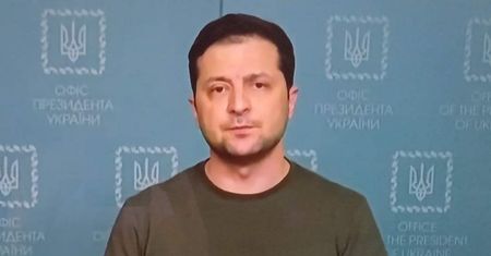 Zełenski wypuszcza więźniów. Będą walczyć z Rosjanami