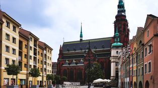 W Legnicy rozpoczął się remont ulicy Wroniej, która… od wojny była drogą gruntową, prawie nigdy nie naprawianą