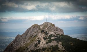 Wnioski w sprawie krzyża na Giewoncie rozpatrywane. Wkrótce zapadnie decyzja