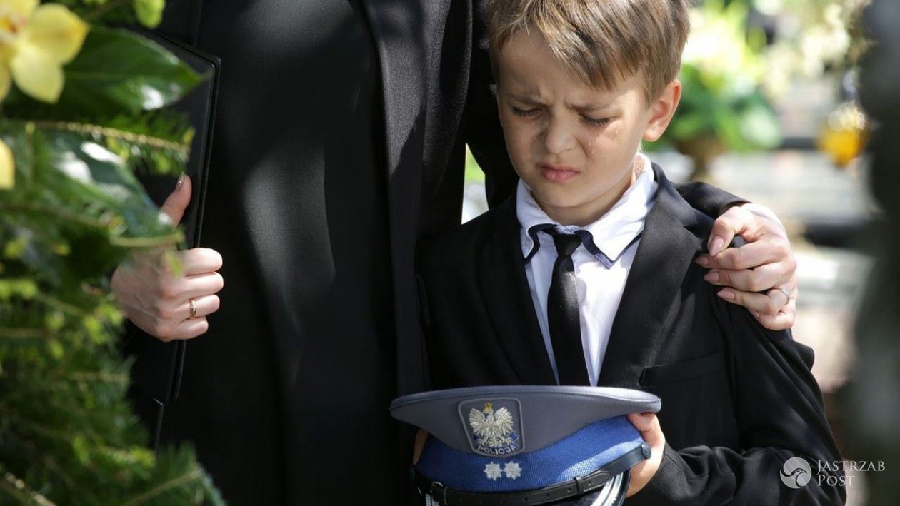 Pogrzeb Tomka Chodakowskiego w M jak Miłość
