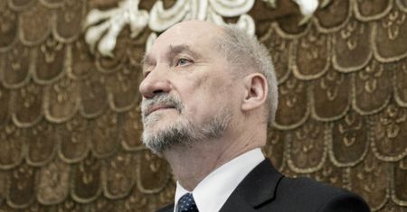 PO chce od rządu informacji ws. "czystek kadrowych w wojsku"