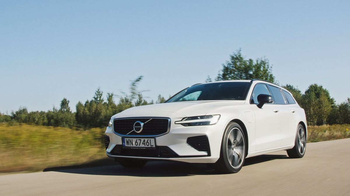 Mocna hybryda plug-in T8 AWD stanowi udane połączenie z modelem V60.