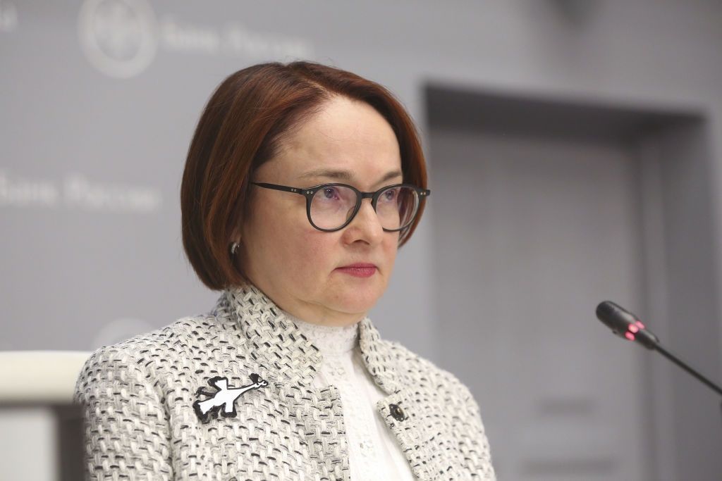 "Trzeba kogoś dać ludowi na rozstrzelanie". Szefowa rosyjskiego banku w niełasce?