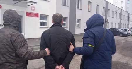Na jego rachunek trafiło ponad 7,5 mln złotych. Tymczasowy areszt dla 45-latka za pranie pieniędzy