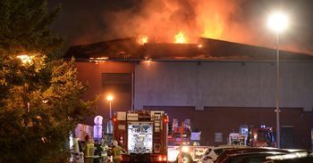Poznań: Prokuratura wszczęła śledztwo w sprawie pożaru Galerii Podolany. Zwarcie w papugarni na razie niepotwierdzone