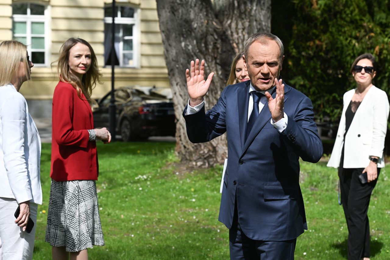 Agnieszka Dziemianowicz-Bąk i Donald Tusk