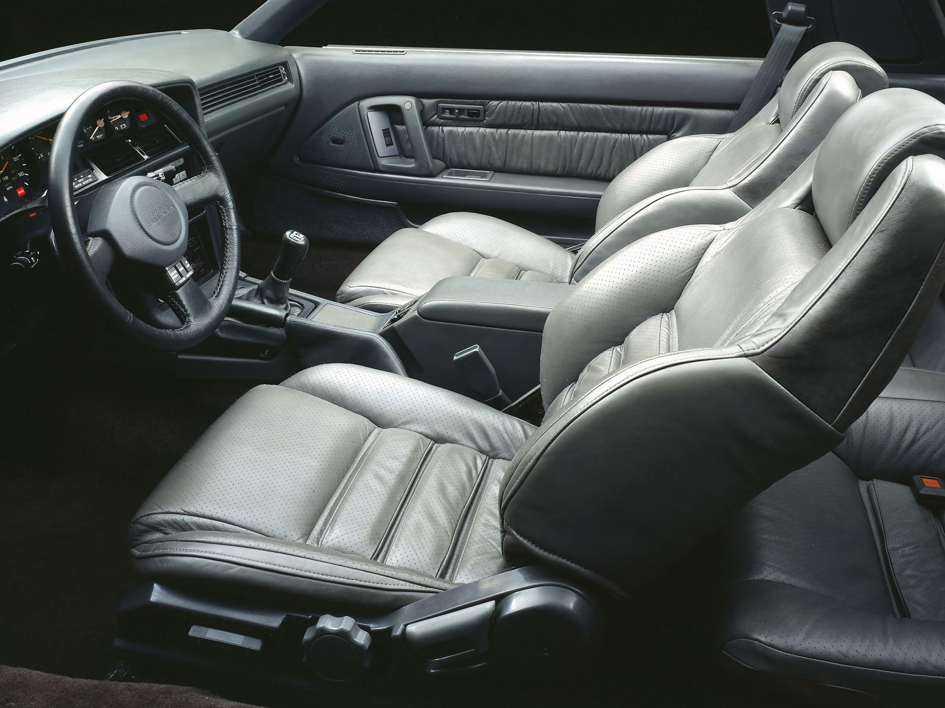 Toyota Supra (1978-2002) - ewolucja japońskiej legendy [galeria zdjęć] 17