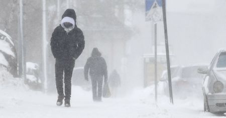 "Zimowe piekło" w europejskim mieście. Zaspy śnieżne wysokie na trzy metry