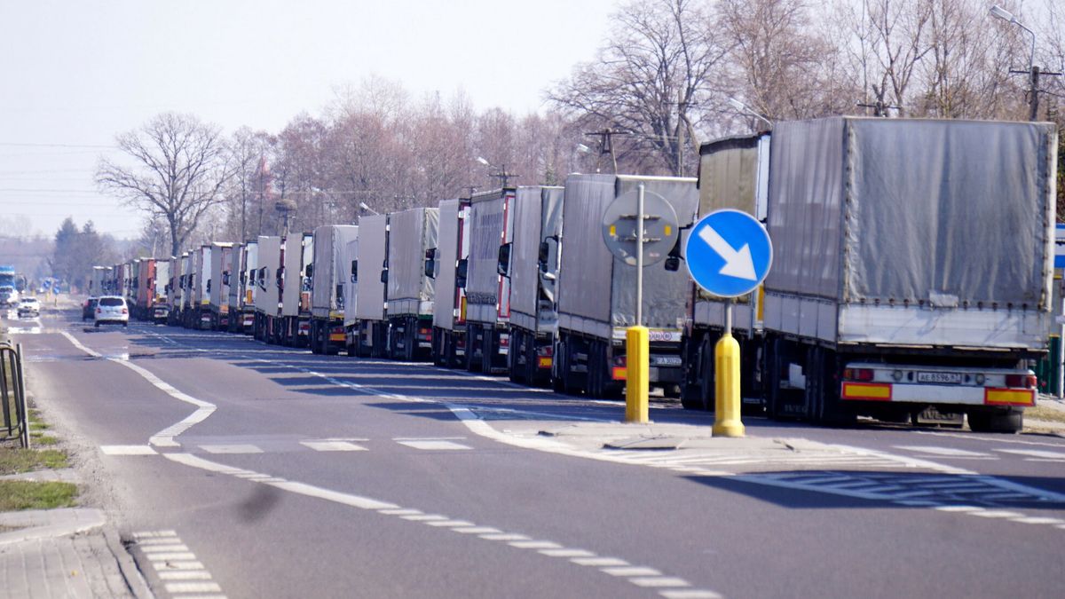 W weekend na przejściu granicznym Kukuryki-Kozłowice, w okolicach Koroszczyna zorganizowano kolejny już protest przeciwko tranzytowi tirów przez Polskę