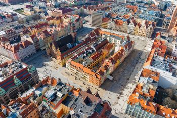 Pogoda we Wrocławiu. Prognoza na środę, 21 maja 2025. Przyjemnie ciepło, popołudniu możliwe przelotne burze