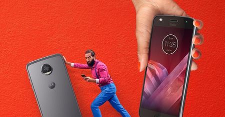 Rusza przedsprzedaż Moto Z2 Play - znamy cenę i prezent dla zamawiających