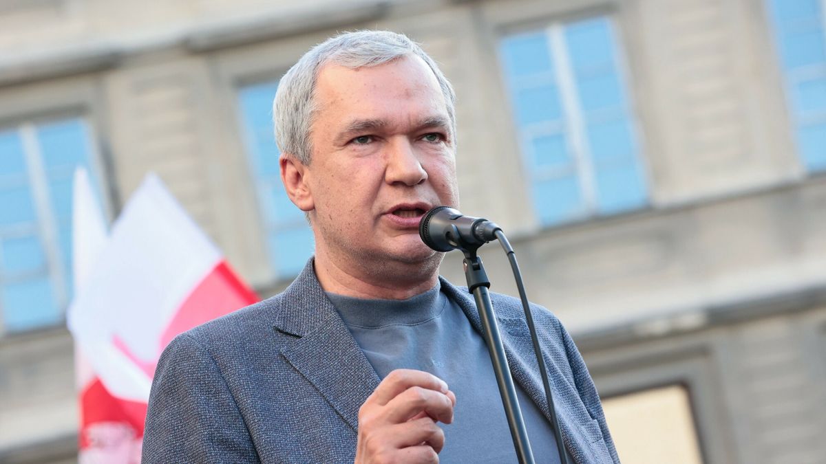 Swiat?ana i Siarhej Cichanouscy w Warszawie
Fot. Anita Walczewska/East News, 26.06.2025. Warszawa. Bialoruska demonstracja z udzialem liderki bialoruskiej opozycji Swiatlany Cichanouskiej i jej meza Siarheja Cichanouskiego, zwolnionego po pieciu latach wiezienia przez rezim Lukaszenki.
N/z: Pawel Latuszka
Anita Walczewska