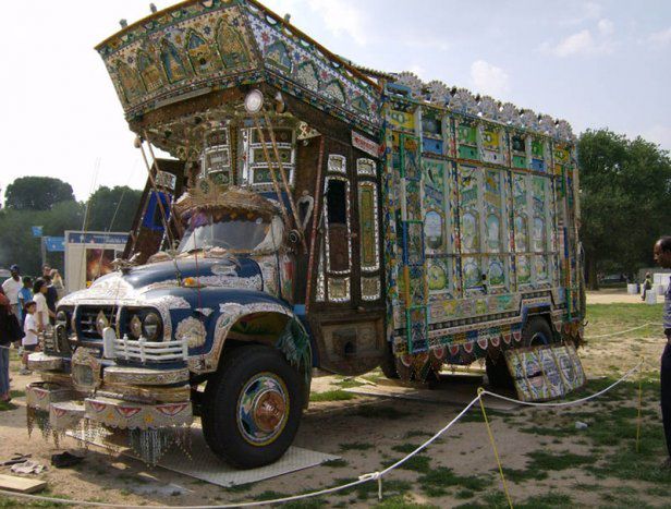 Pakistańskie ciężarówki - bohema na kołach