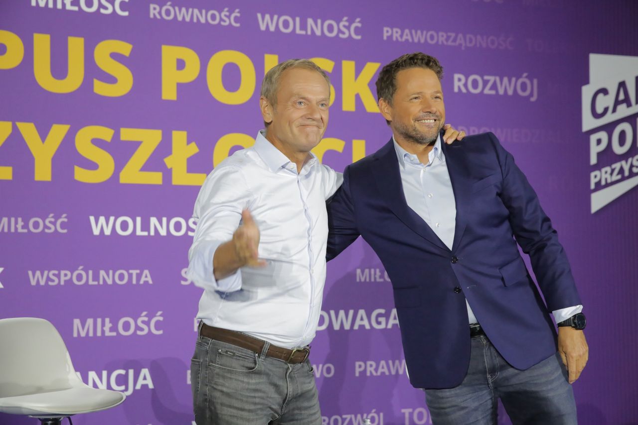 Debata Tusk-Trzaskowski. Kpili z "ławek patriotycznych" i rządowych mediów. Padła też ważna deklaracja ws. aborcji